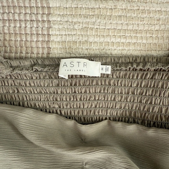 Astr Women's Ruched Top - Picture 4 of 4